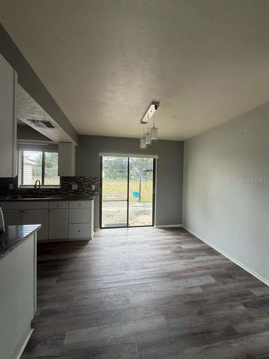 En Venta: $215,000 (2 camas, 2 baños, 992 Pies cuadrados)