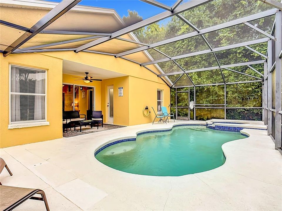 Active With Contract: $385,000 (5 beds, 3 baths, 1662 Square Feet)