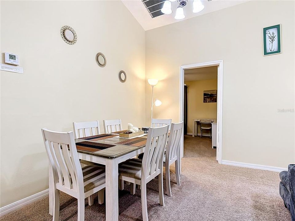 Active With Contract: $385,000 (5 beds, 3 baths, 1662 Square Feet)