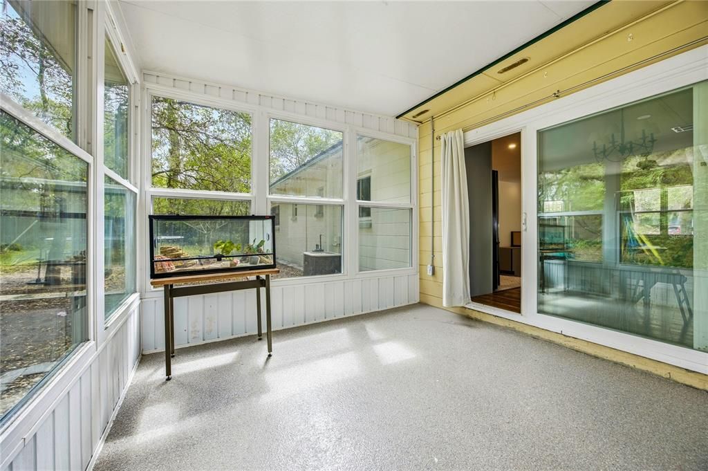 Active With Contract: $275,000 (3 beds, 2 baths, 1434 Square Feet)