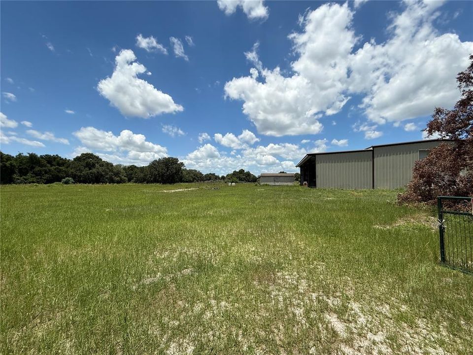 En Venta: $744,900 (13.60 acres)