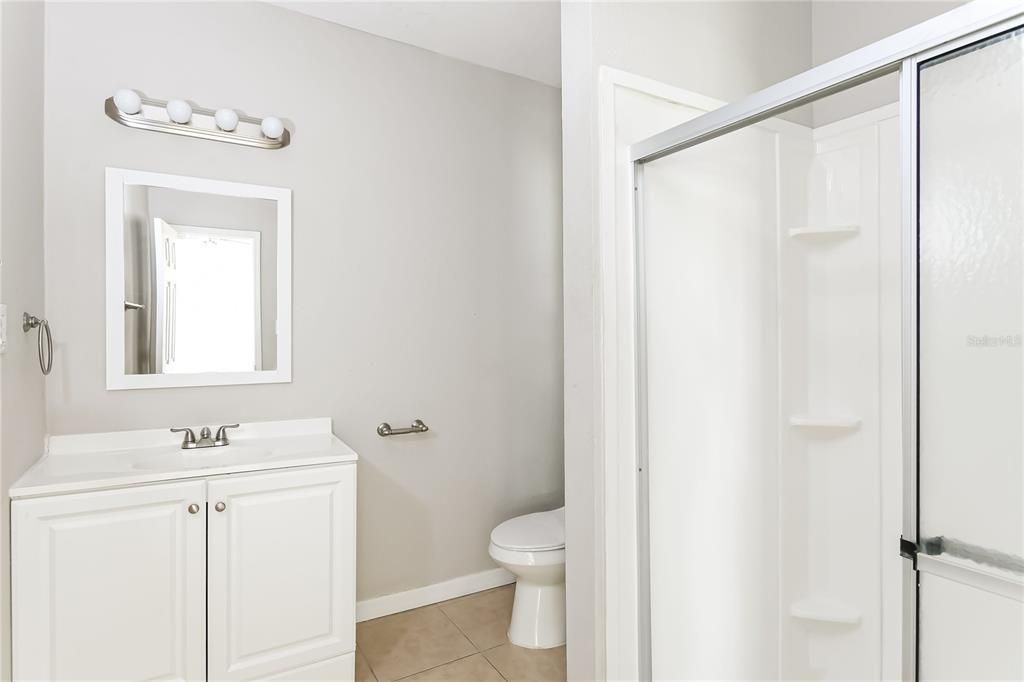 В аренду: $1,795 (3 спален, 2 ванн, 1282 Квадратных фут)