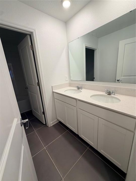 В аренду: $2,650 (5 спален, 2 ванн, 2430 Квадратных фут)