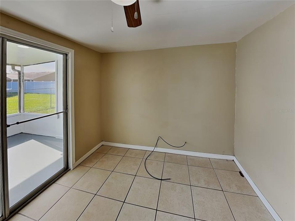 For Rent: $1,613 (3 beds, 2 baths, 1055 Square Feet)