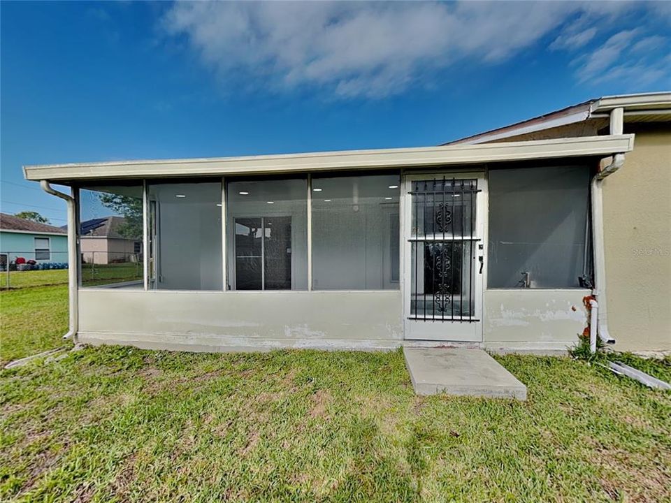 For Rent: $1,613 (3 beds, 2 baths, 1055 Square Feet)