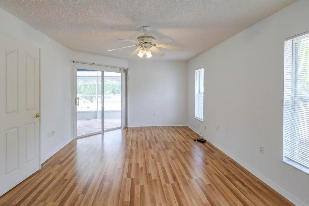 En Venta: $559,000 (3 camas, 2 baños, 1876 Pies cuadrados)