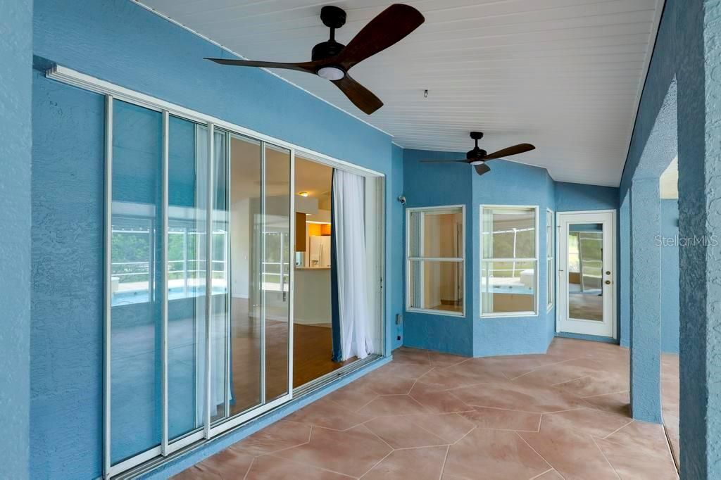 En Venta: $559,000 (3 camas, 2 baños, 1876 Pies cuadrados)