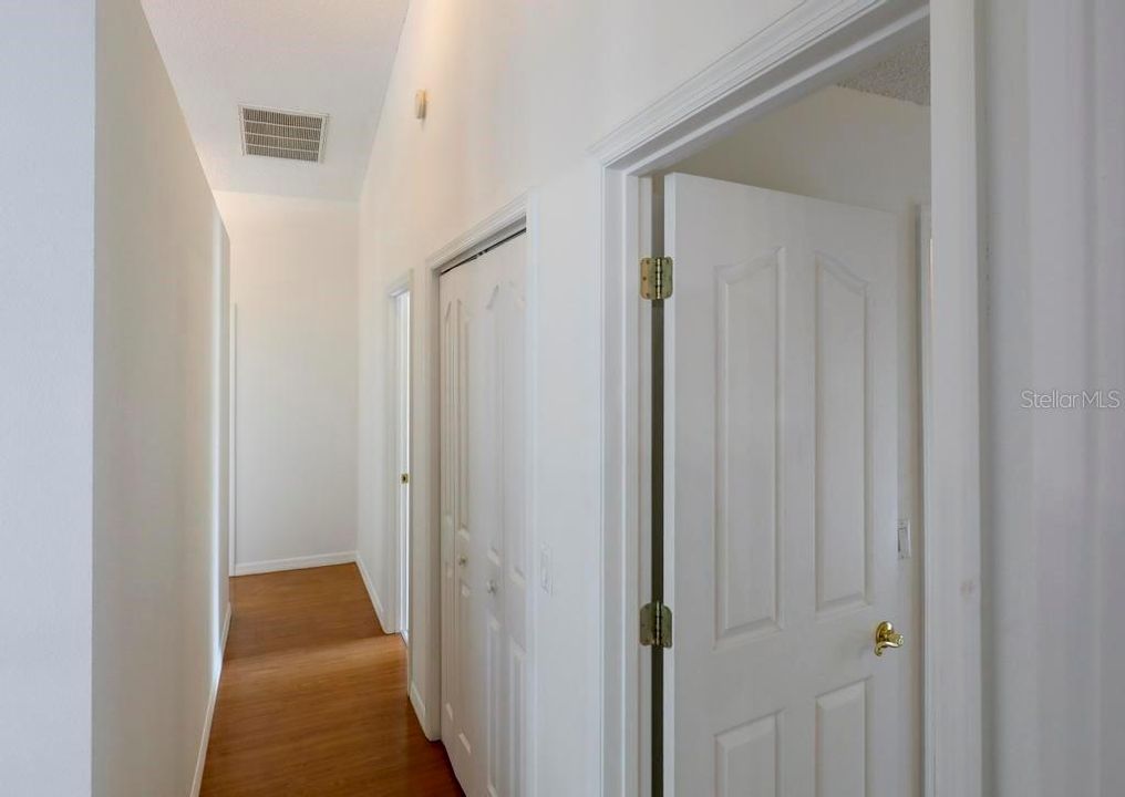 En Venta: $559,000 (3 camas, 2 baños, 1876 Pies cuadrados)