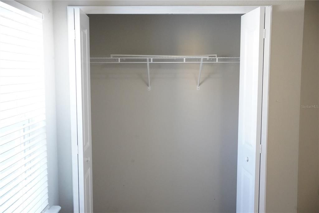 For Sale: $359,000 (4 beds, 2 baths, 1880 Square Feet)