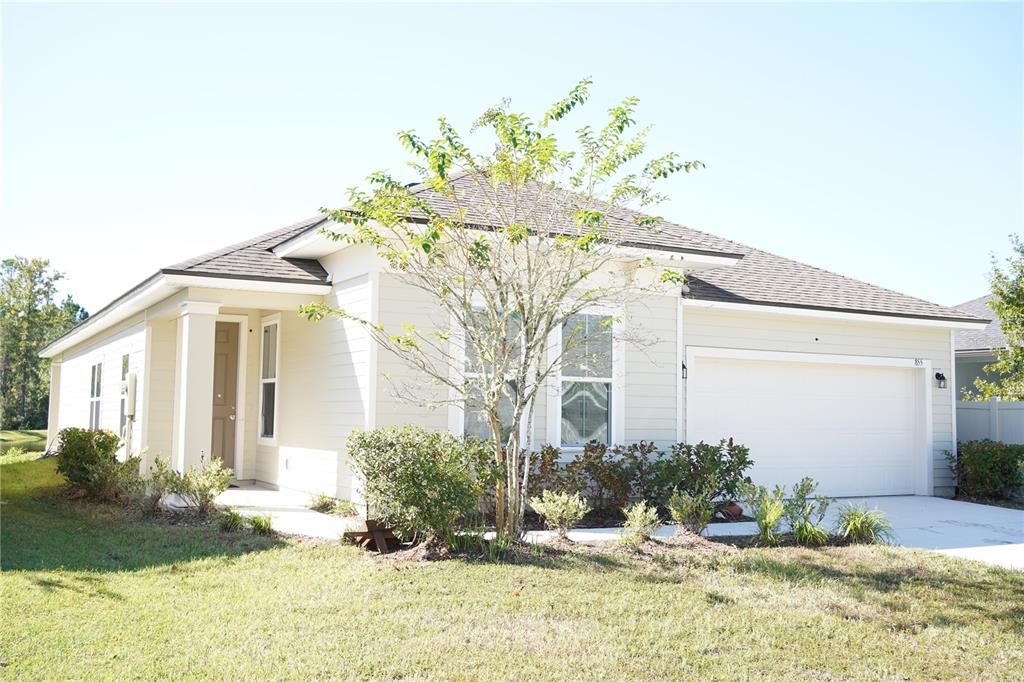 For Sale: $359,000 (4 beds, 2 baths, 1880 Square Feet)
