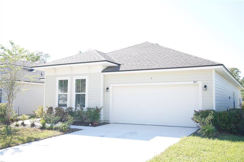 For Sale: $359,000 (4 beds, 2 baths, 1880 Square Feet)