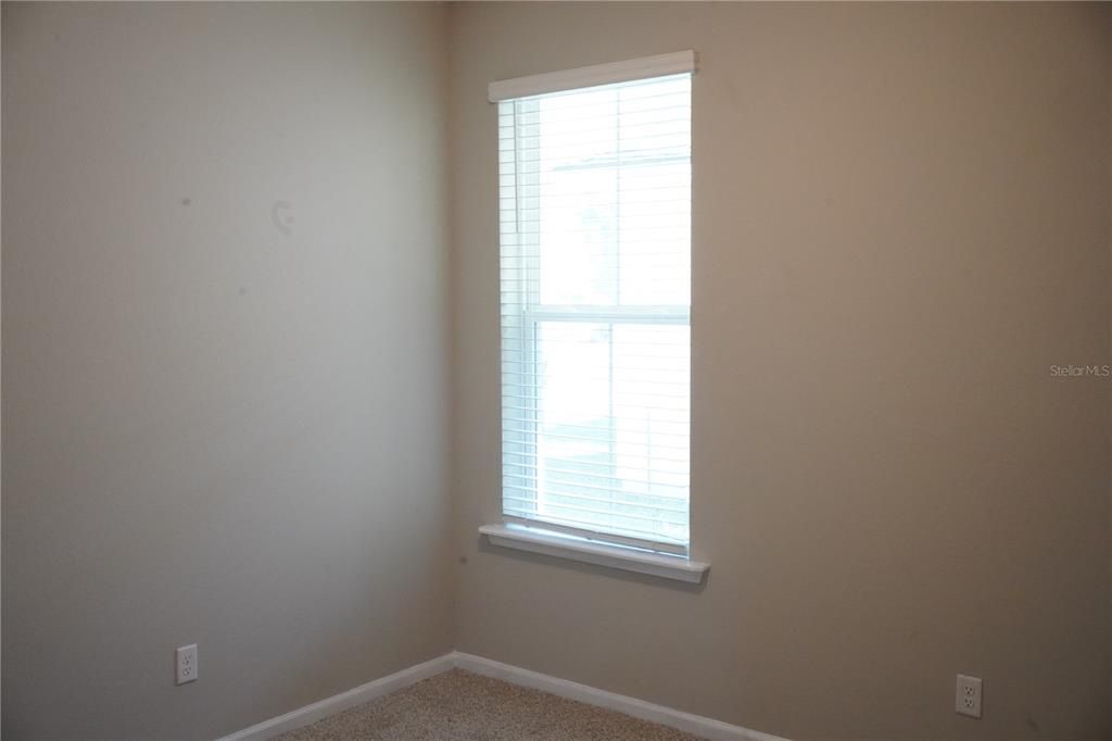 For Sale: $359,000 (4 beds, 2 baths, 1880 Square Feet)