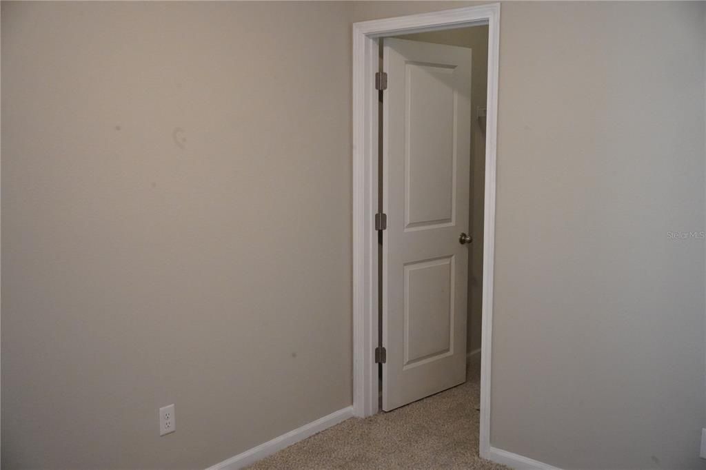 For Sale: $359,000 (4 beds, 2 baths, 1880 Square Feet)