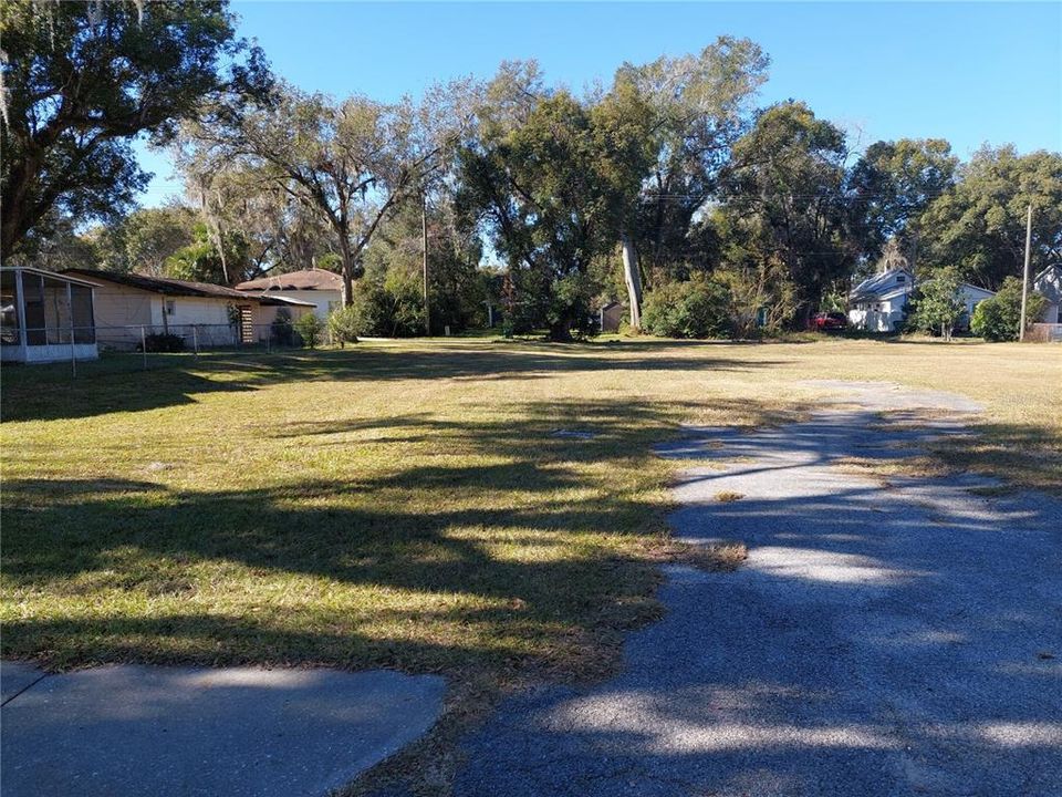 待售: $104,900 (0.19 acres)
