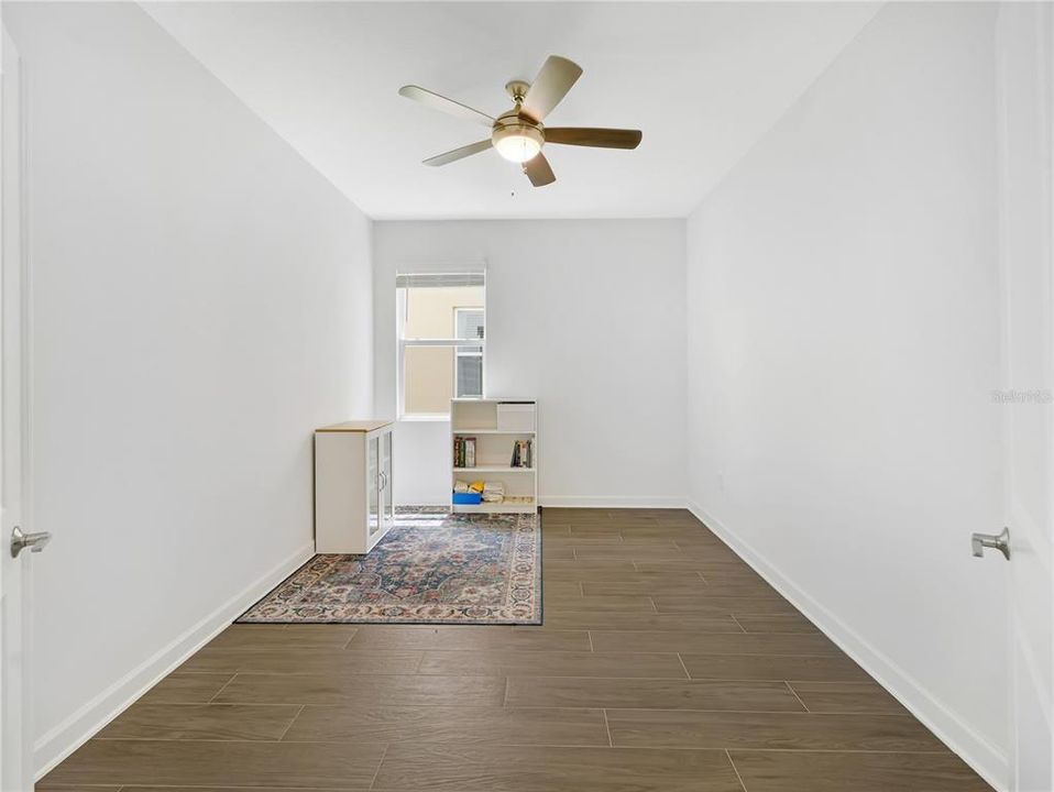 Active With Contract: $559,900 (5 beds, 3 baths, 2638 Square Feet)