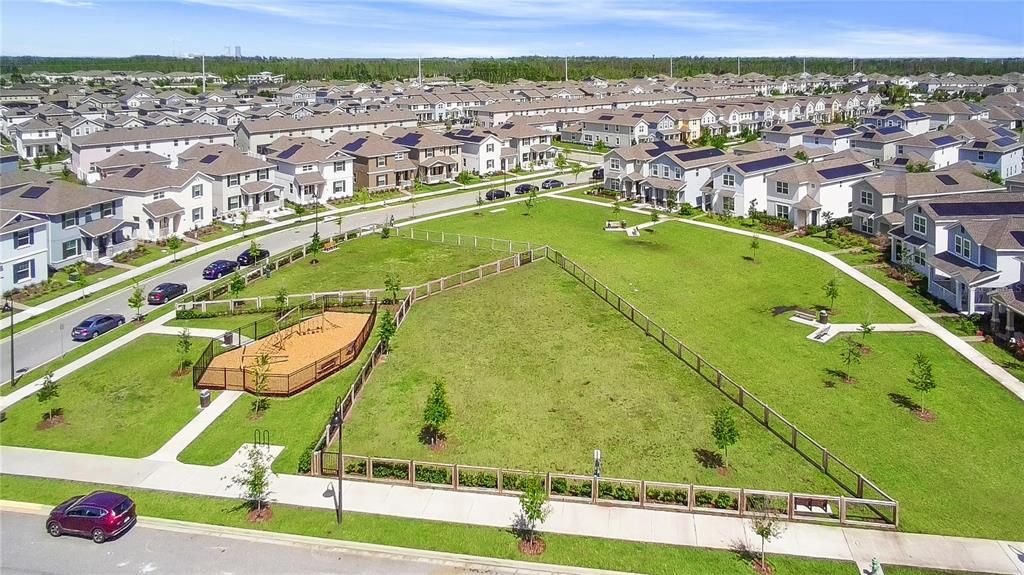 Active With Contract: $559,900 (5 beds, 3 baths, 2638 Square Feet)