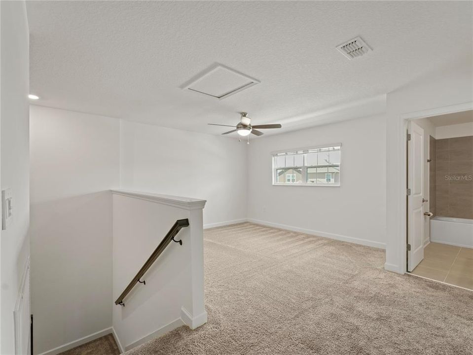 Active With Contract: $559,900 (5 beds, 3 baths, 2638 Square Feet)