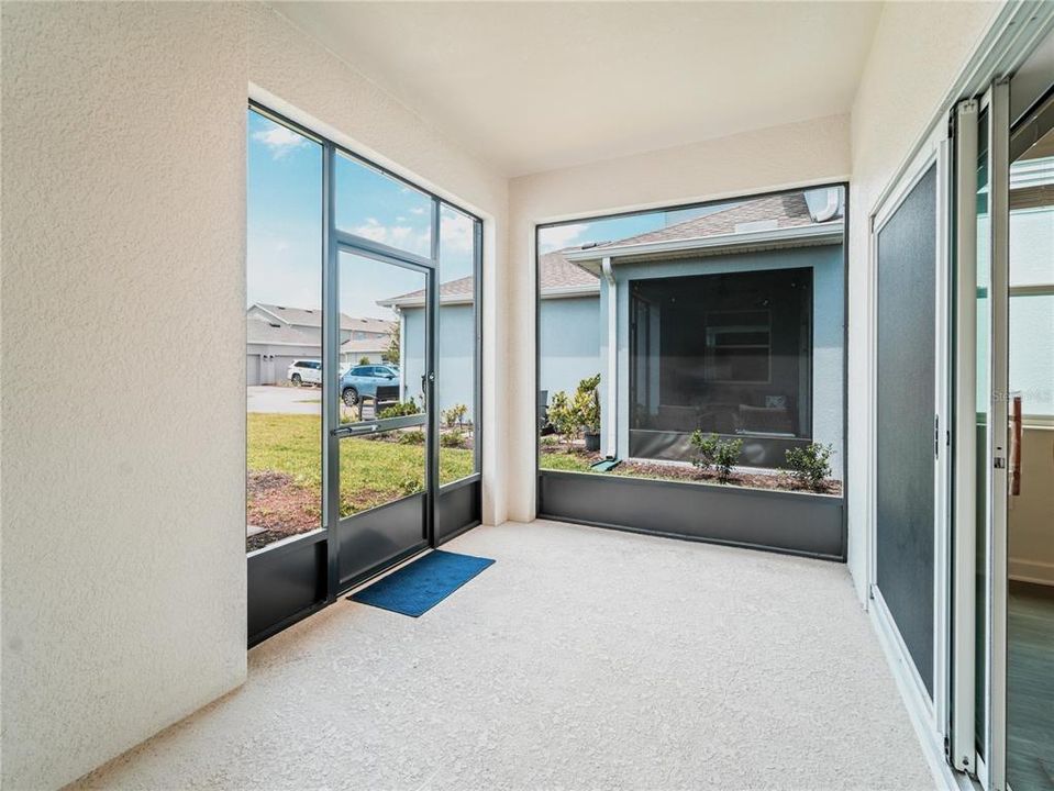 Active With Contract: $559,900 (5 beds, 3 baths, 2638 Square Feet)