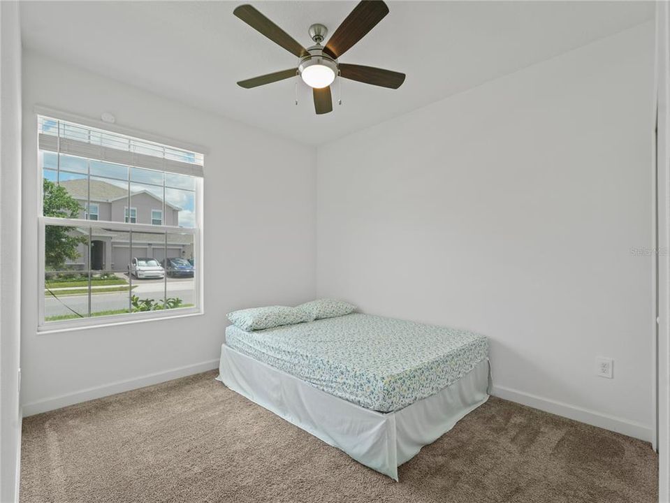 Active With Contract: $559,900 (5 beds, 3 baths, 2638 Square Feet)