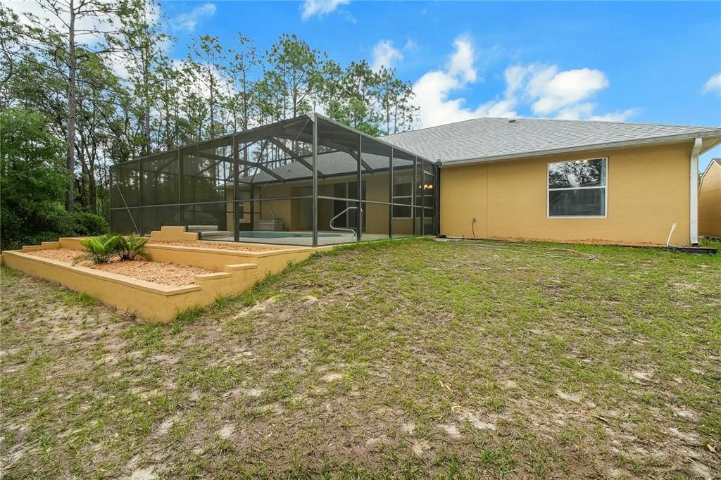 Activo con contrato: $525,000 (3 camas, 2 baños, 2219 Pies cuadrados)