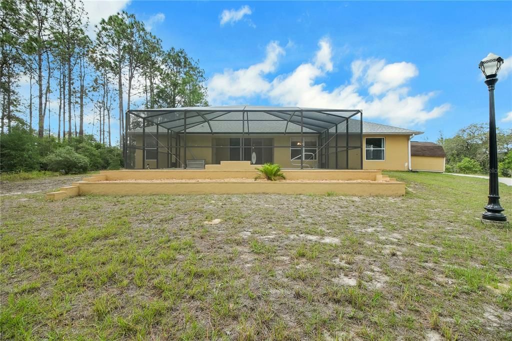 Activo con contrato: $525,000 (3 camas, 2 baños, 2219 Pies cuadrados)