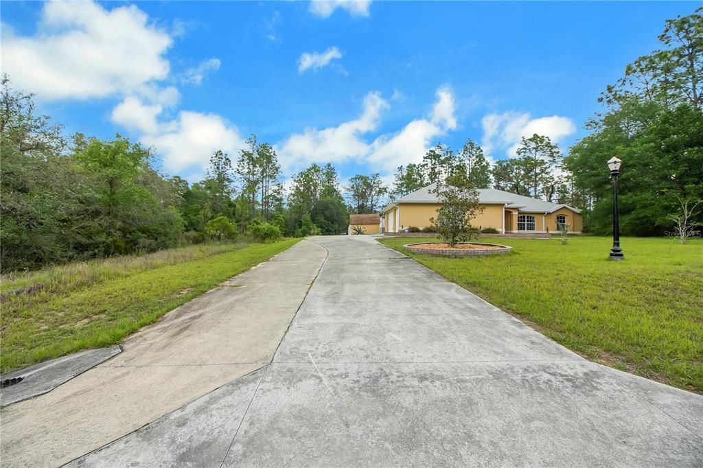 Activo con contrato: $525,000 (3 camas, 2 baños, 2219 Pies cuadrados)