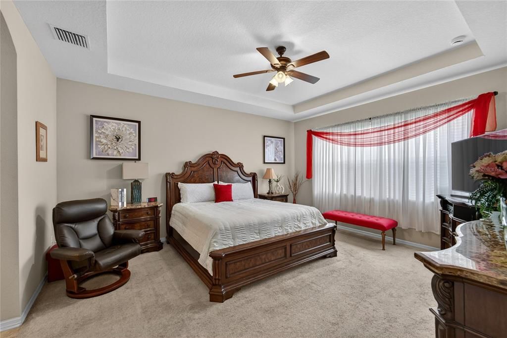 En Venta: $509,999 (4 camas, 3 baños, 2822 Pies cuadrados)