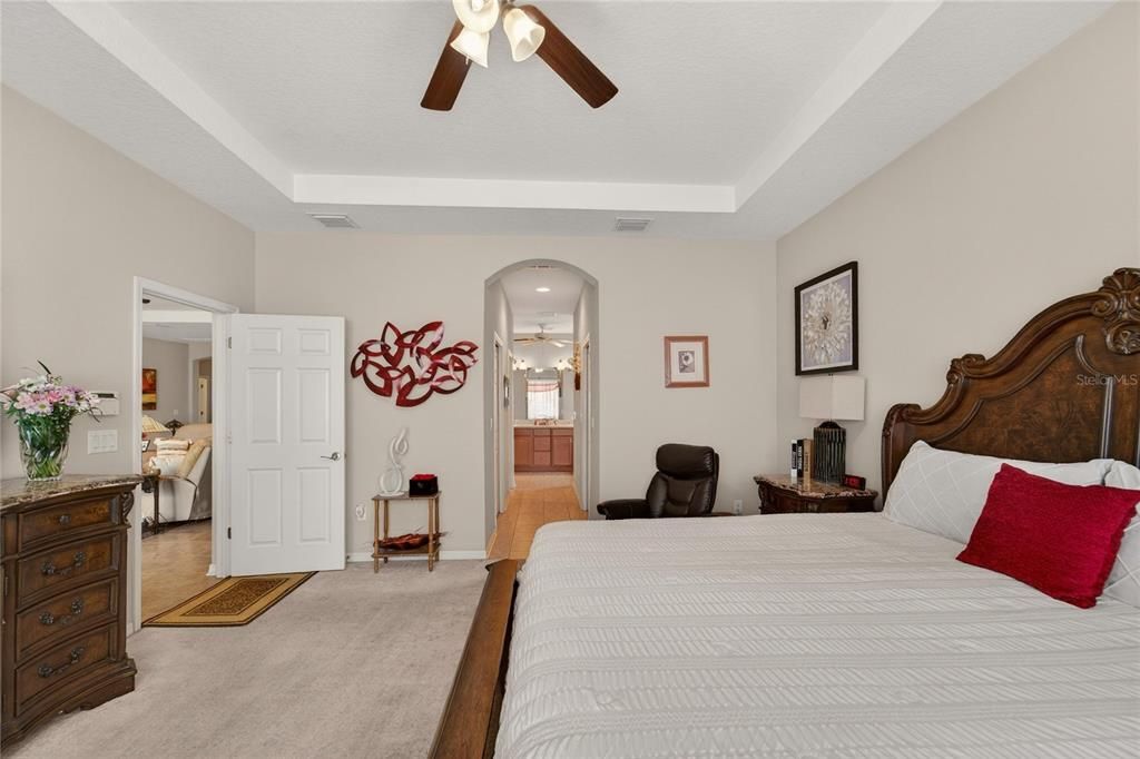 En Venta: $509,999 (4 camas, 3 baños, 2822 Pies cuadrados)