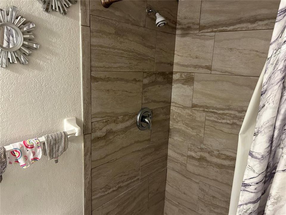 En Venta: $150,000 (2 camas, 2 baños, 935 Pies cuadrados)