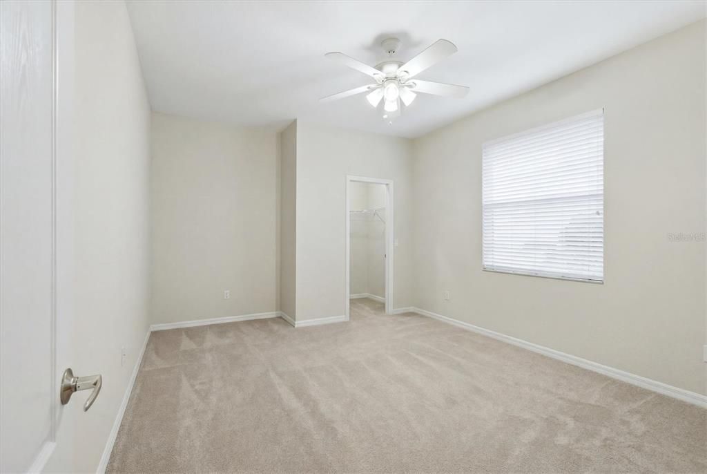Activo con contrato: $632,500 (3 camas, 3 baños, 2605 Pies cuadrados)
