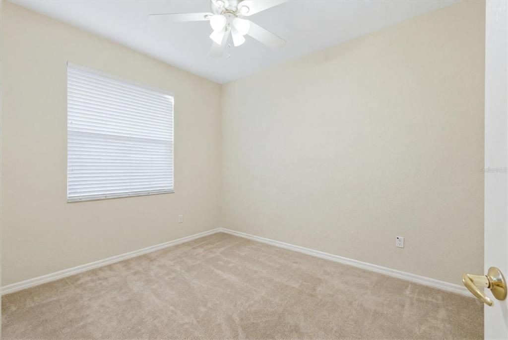 Activo con contrato: $632,500 (3 camas, 3 baños, 2605 Pies cuadrados)