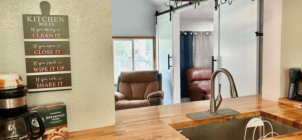 En Venta: $375,000 (3 camas, 2 baños, 1894 Pies cuadrados)