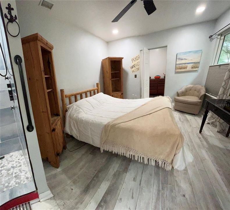 En Venta: $375,000 (3 camas, 2 baños, 1894 Pies cuadrados)