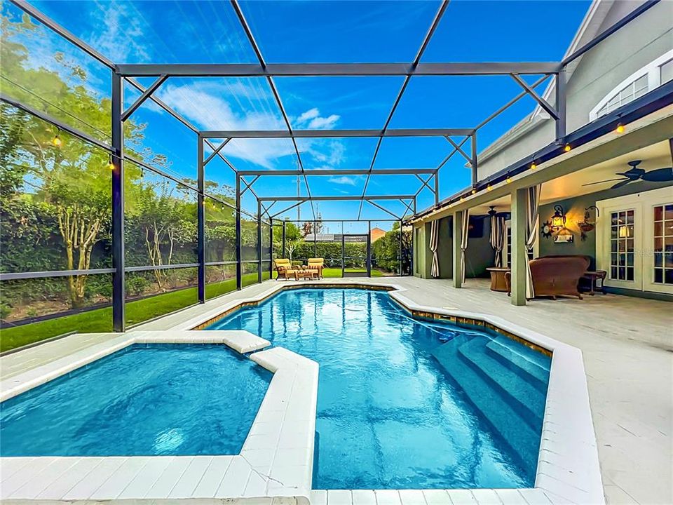 Active With Contract: $850,000 (4 beds, 3 baths, 2829 Square Feet)