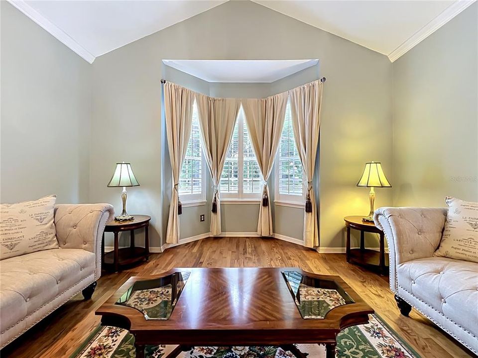 Active With Contract: $850,000 (4 beds, 3 baths, 2829 Square Feet)