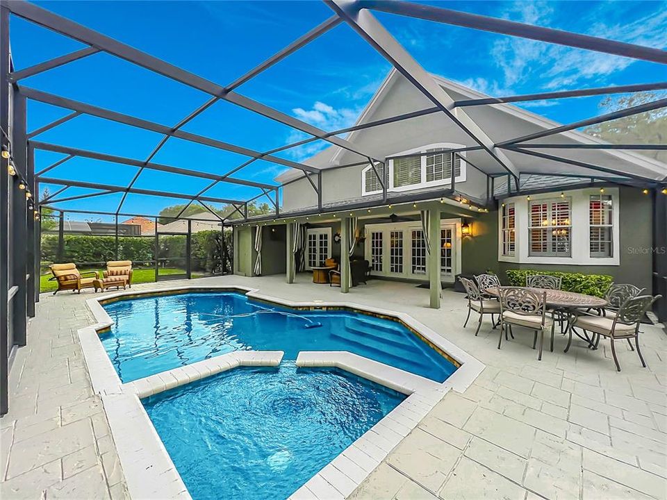Active With Contract: $850,000 (4 beds, 3 baths, 2829 Square Feet)