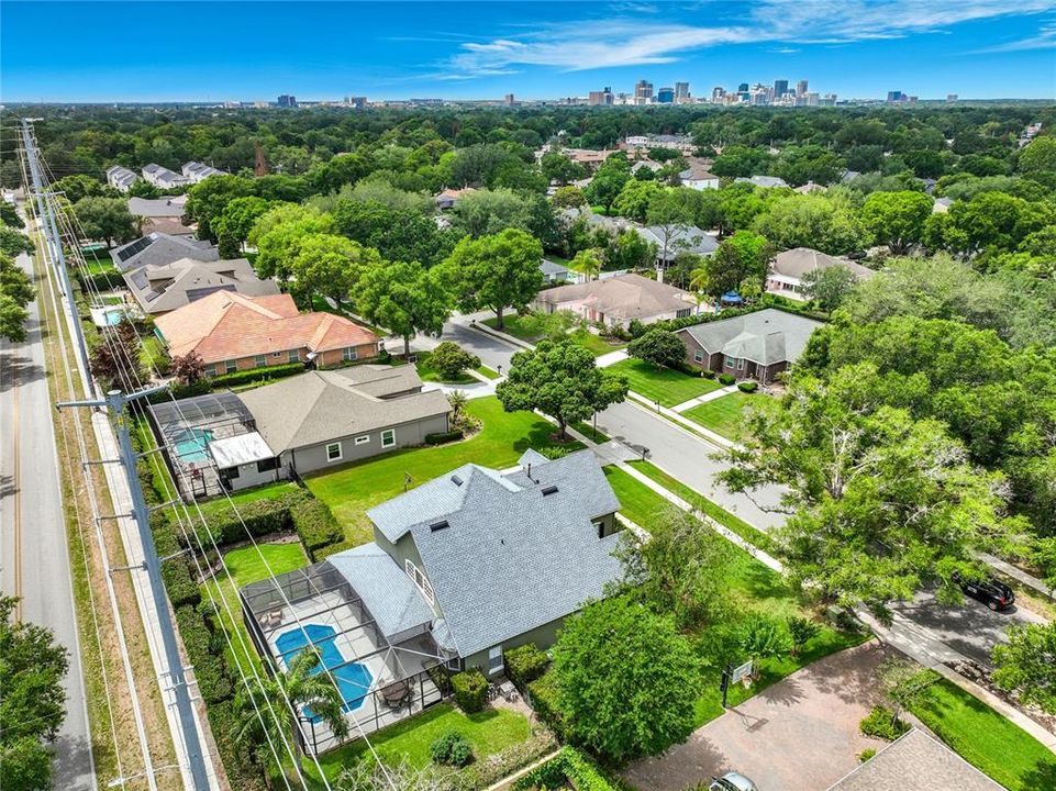 Active With Contract: $850,000 (4 beds, 3 baths, 2829 Square Feet)