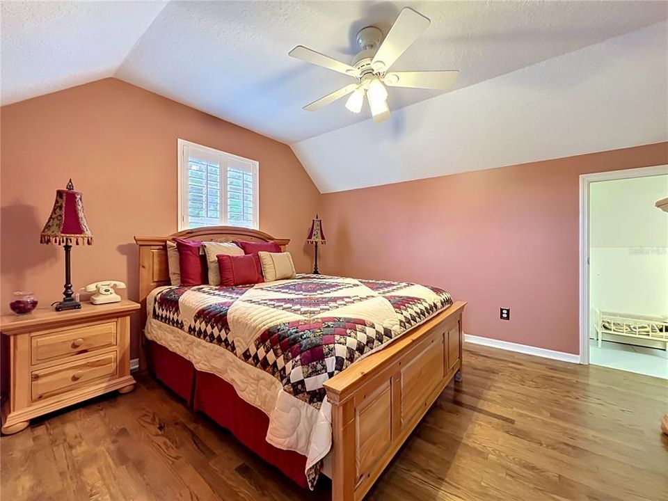 Active With Contract: $850,000 (4 beds, 3 baths, 2829 Square Feet)