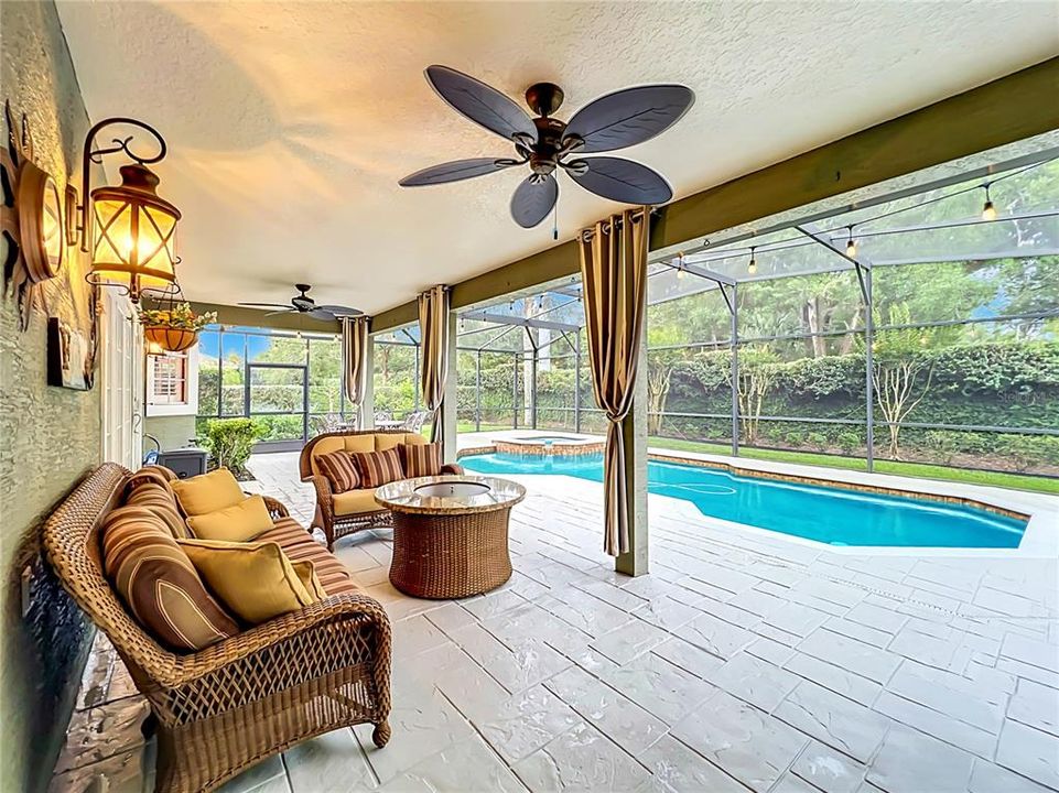 Active With Contract: $850,000 (4 beds, 3 baths, 2829 Square Feet)