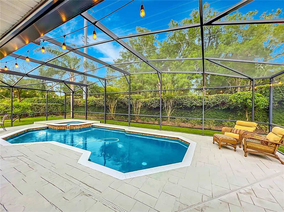 Active With Contract: $850,000 (4 beds, 3 baths, 2829 Square Feet)