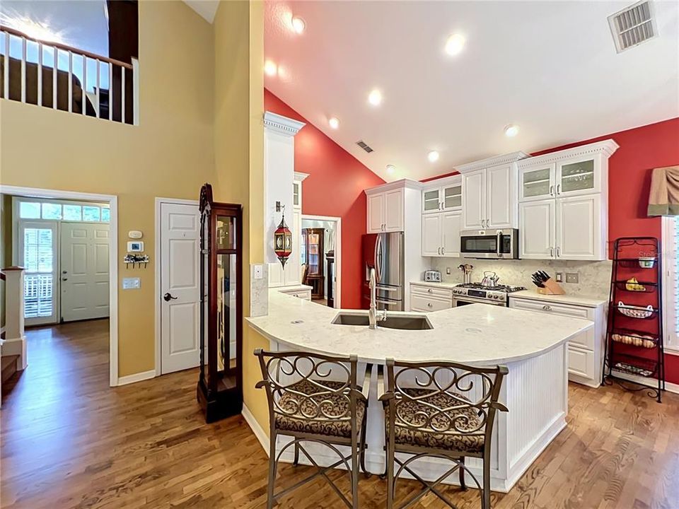 Active With Contract: $850,000 (4 beds, 3 baths, 2829 Square Feet)