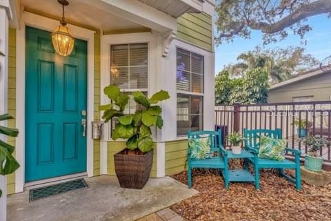 For Rent: $5,500 (2 beds, 2 baths, 1348 Square Feet)