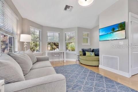 For Rent: $5,500 (2 beds, 2 baths, 1348 Square Feet)