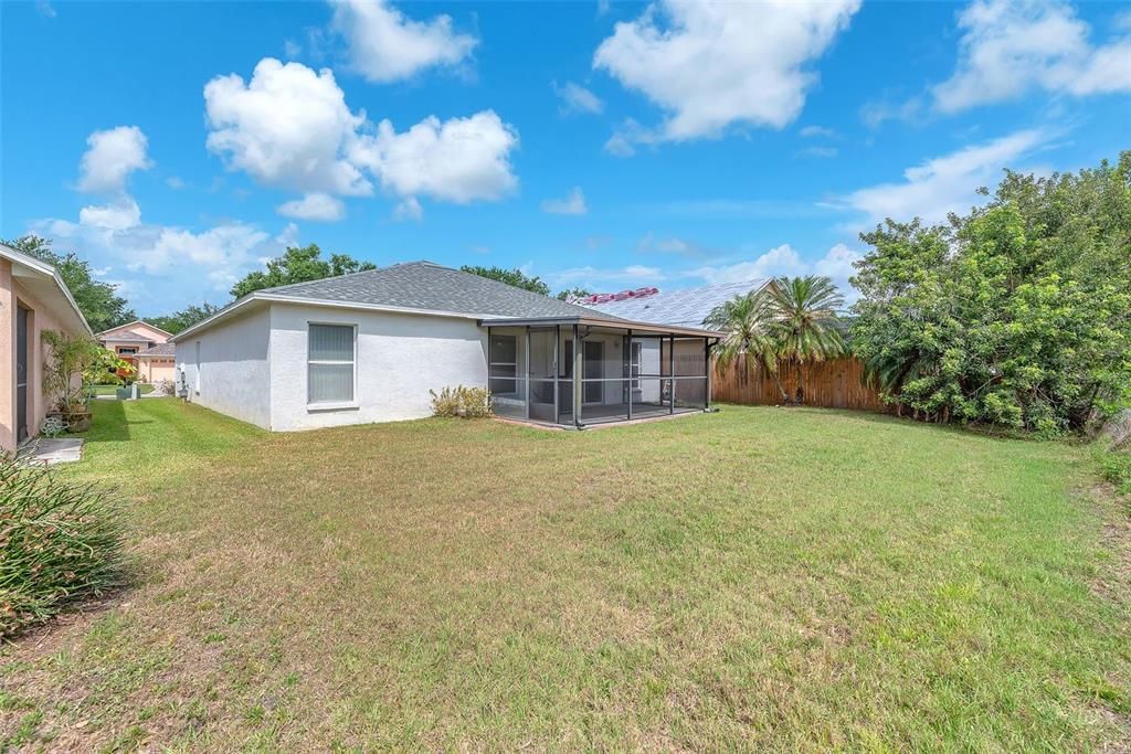 For Rent: $2,200 (3 beds, 2 baths, 1695 Square Feet)