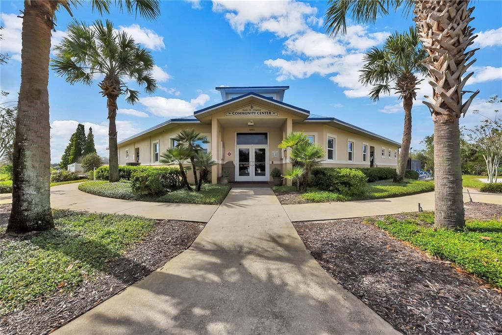 For Rent: $2,200 (3 beds, 2 baths, 1695 Square Feet)