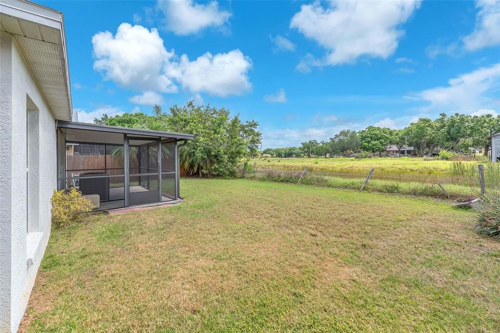For Rent: $2,200 (3 beds, 2 baths, 1695 Square Feet)