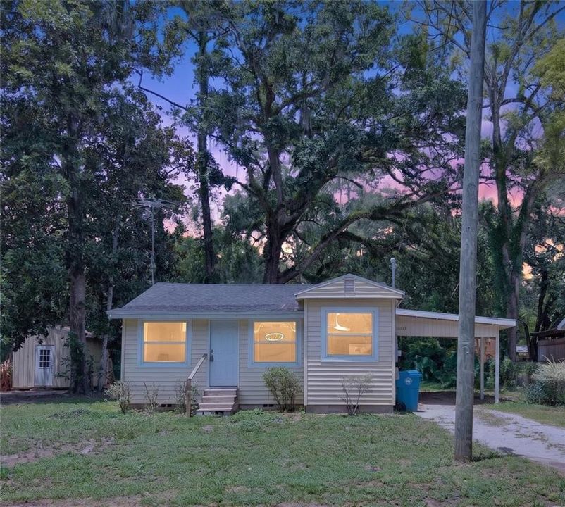 Active With Contract: $125,000 (3 beds, 1 baths, 690 Square Feet)