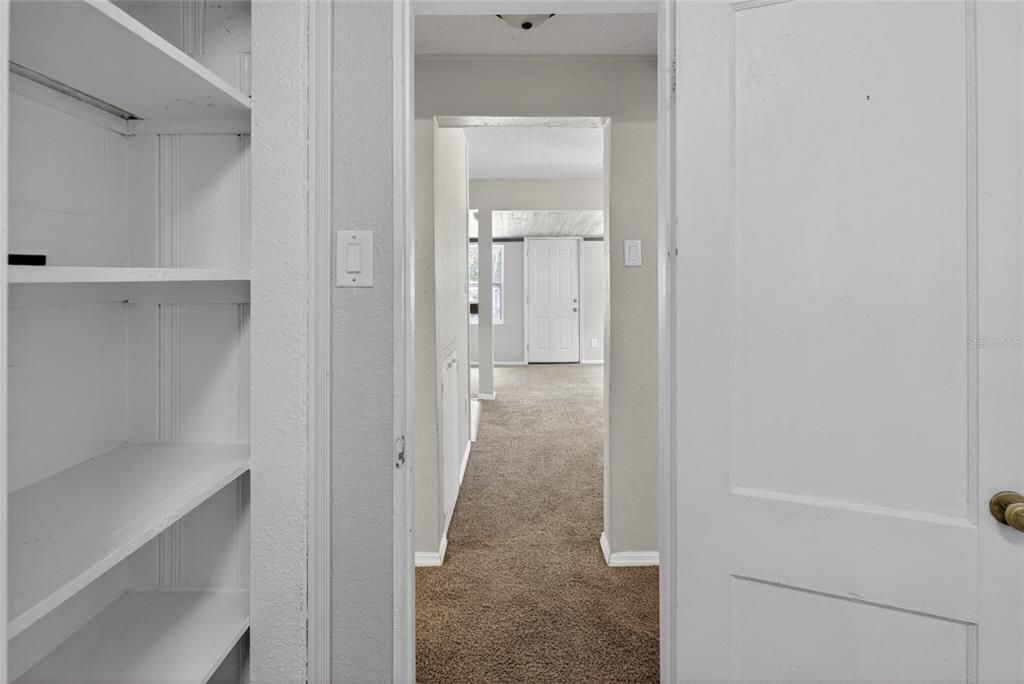 Active With Contract: $125,000 (3 beds, 1 baths, 690 Square Feet)