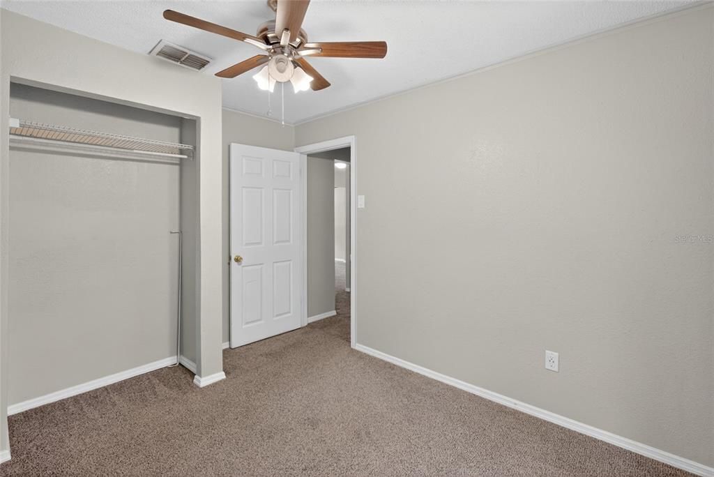 Active With Contract: $125,000 (3 beds, 1 baths, 690 Square Feet)