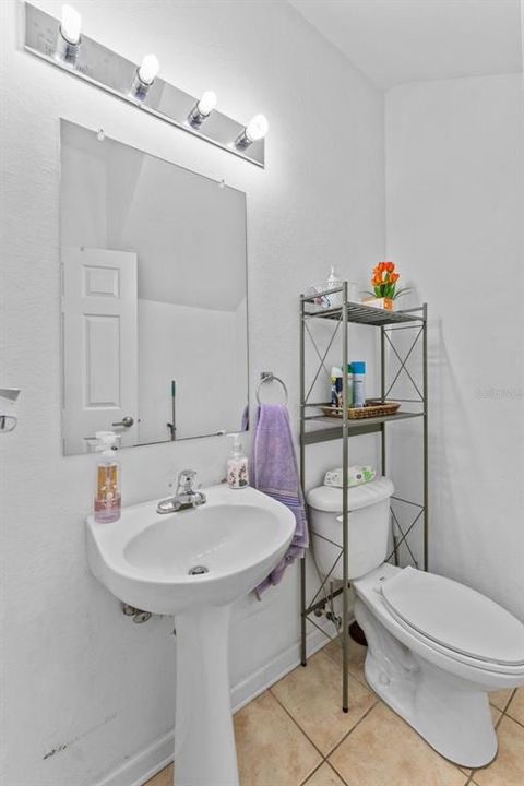 На продажу: $259,000 (3 спален, 2 ванн, 1822 Квадратных фут)